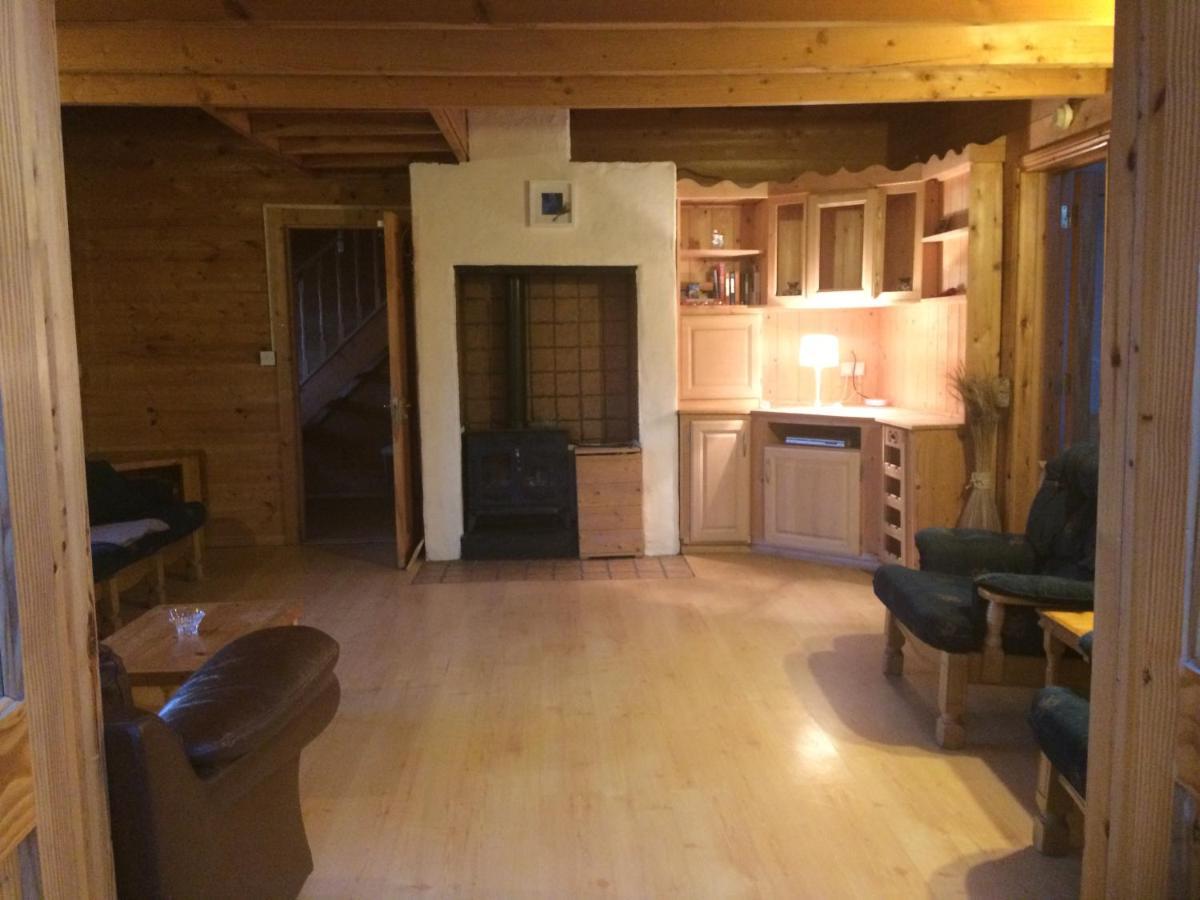 Log House Hideaway Villa Johnswell Exteriör bild